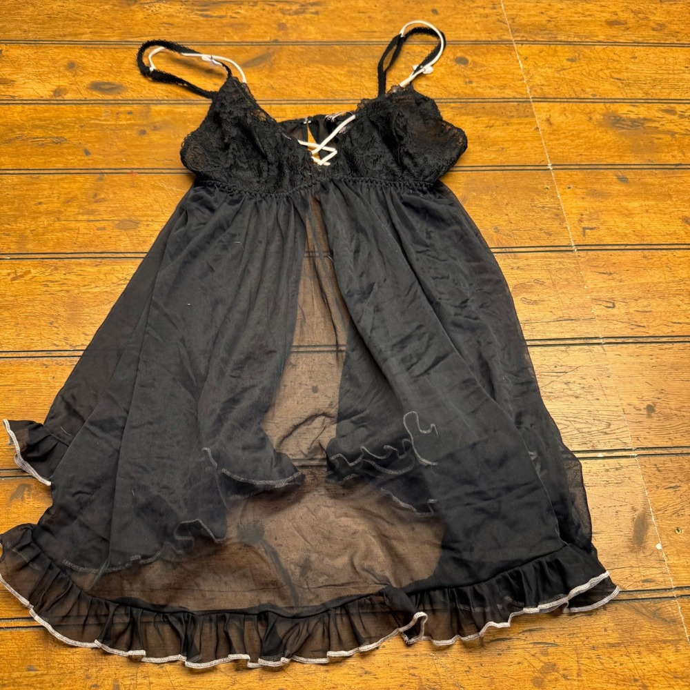 Victoria's Secret Black Lace Trim Babydoll Chemise Nightie Medium‎ M